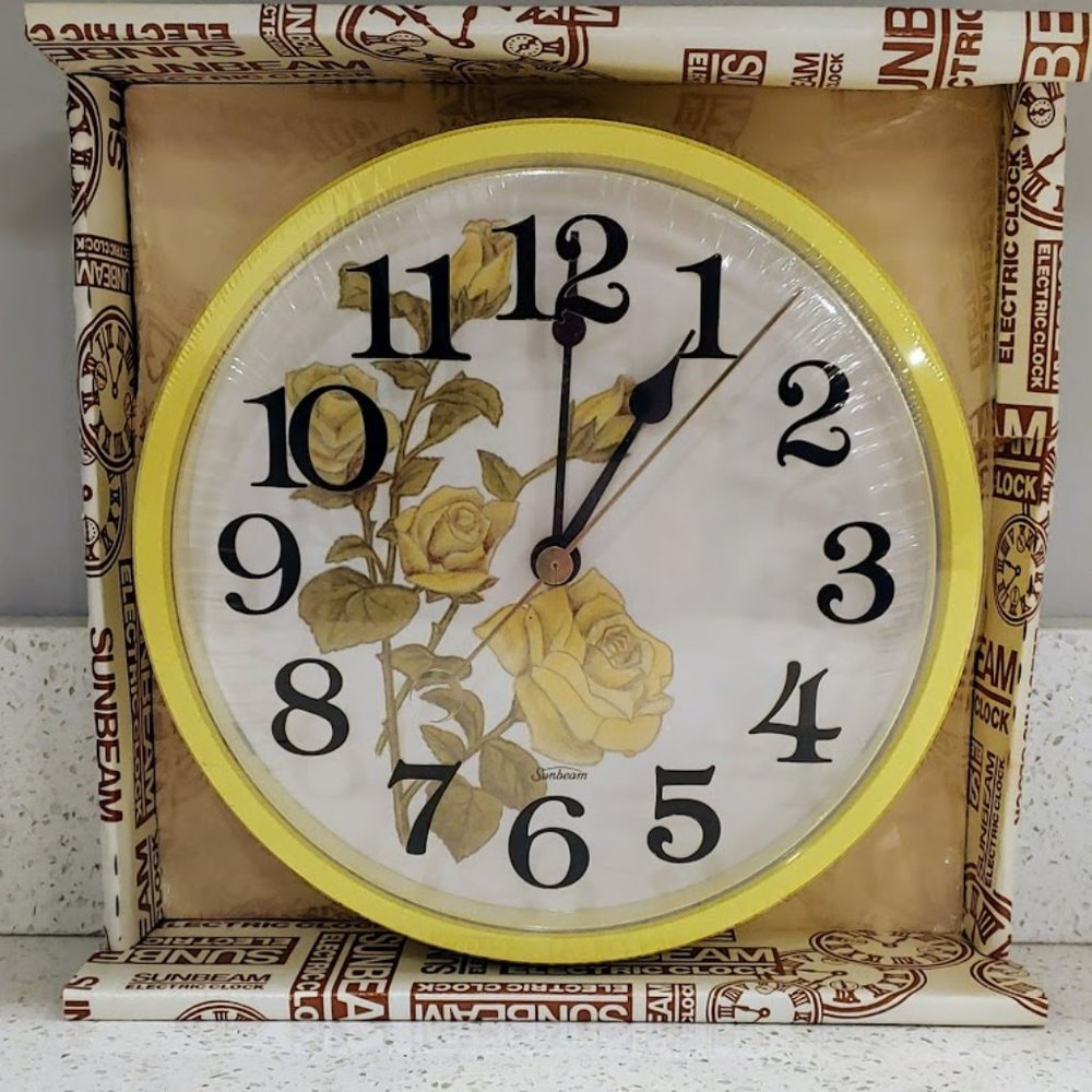 Vintage Rose Parade Sunbeam Electric Clock